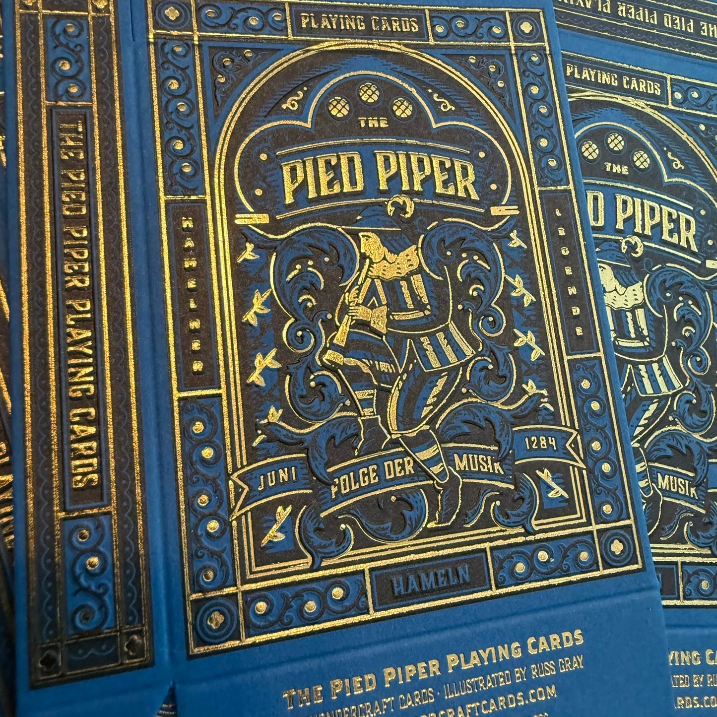 PROTOTYPE - Pied Piper Tucks