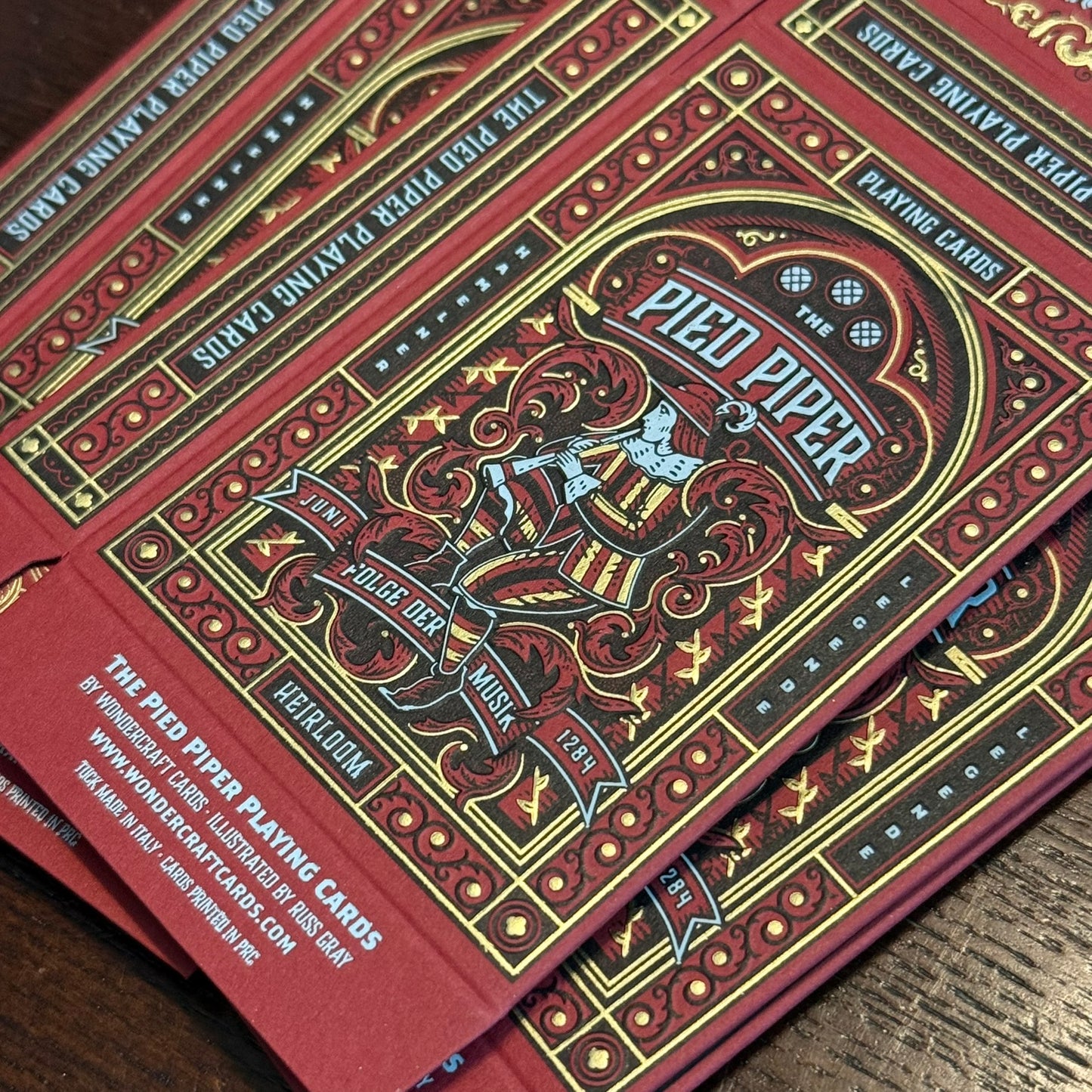 PROTOTYPE - Pied Piper Tucks