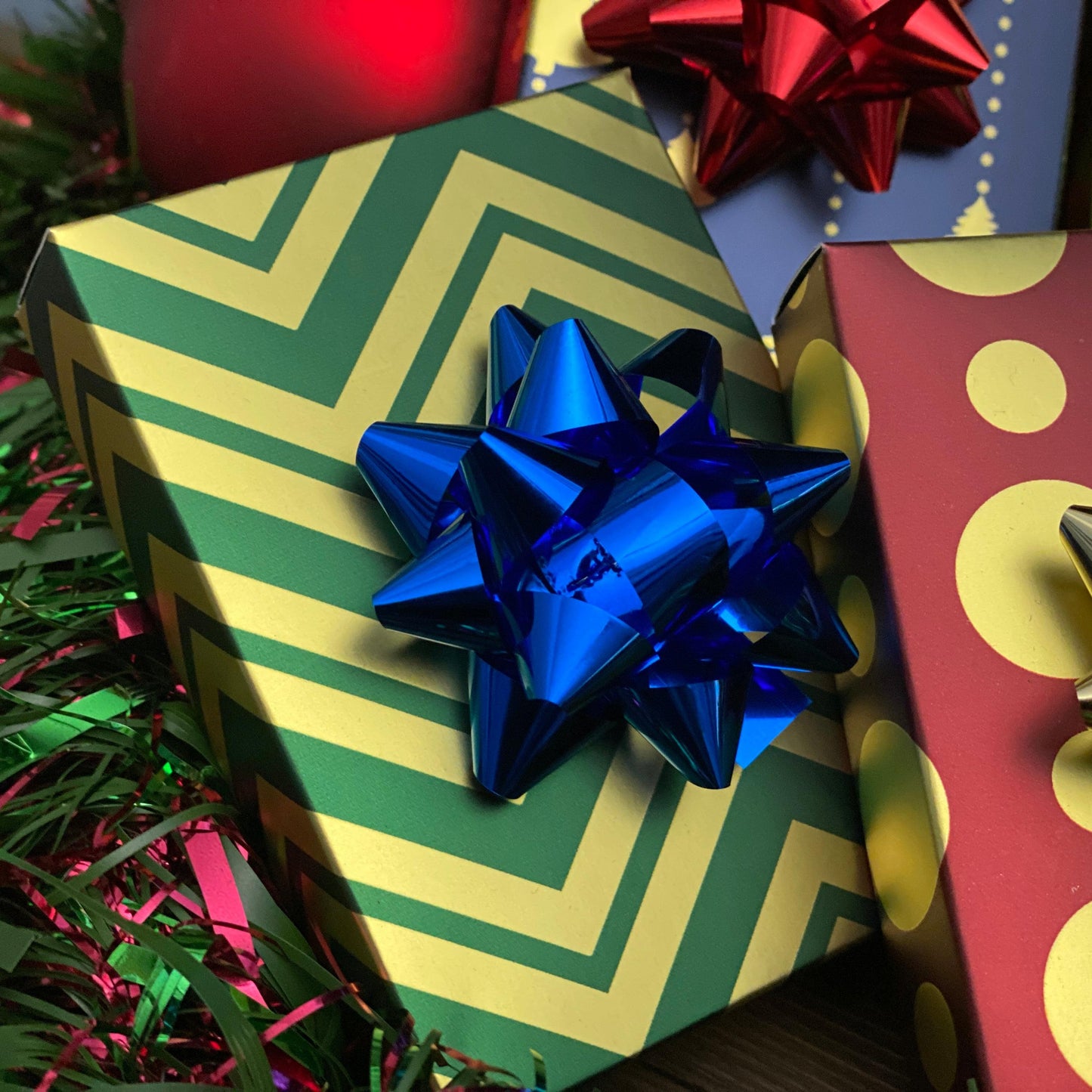 Holiday Mystery Deck-Playing Cards-Wondercraft