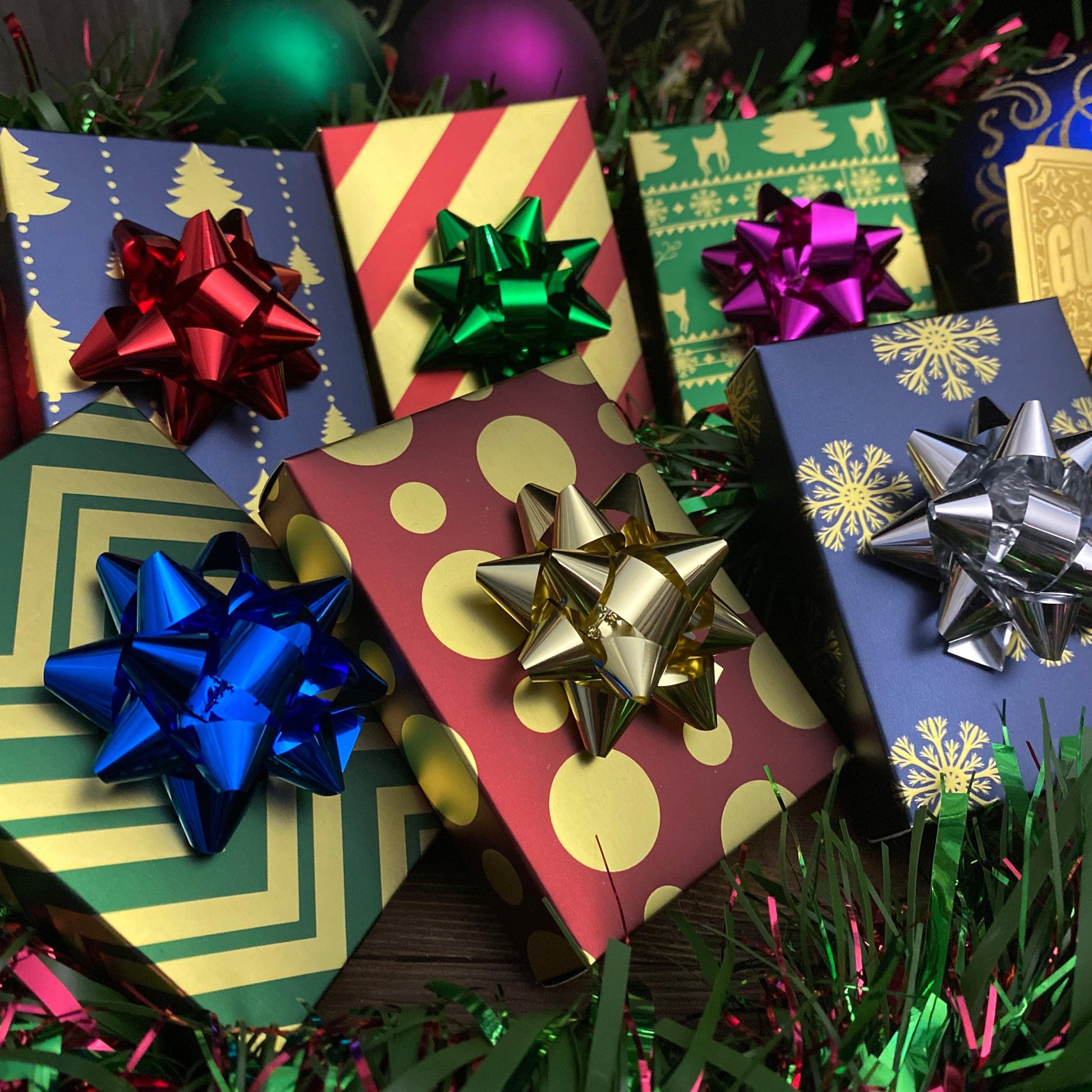 Holiday Mystery Deck-Playing Cards-Wondercraft