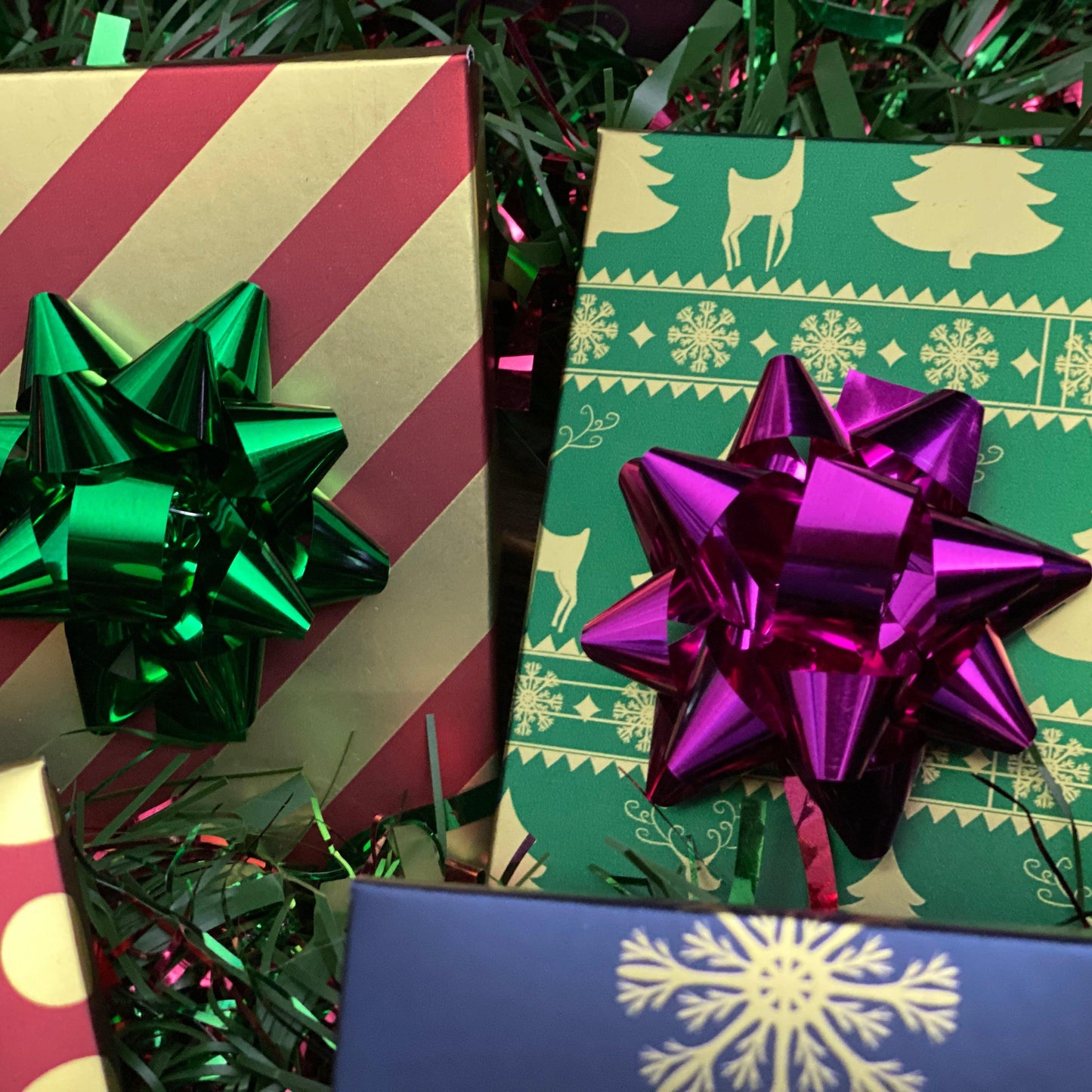 Holiday Mystery Deck-Playing Cards-Wondercraft